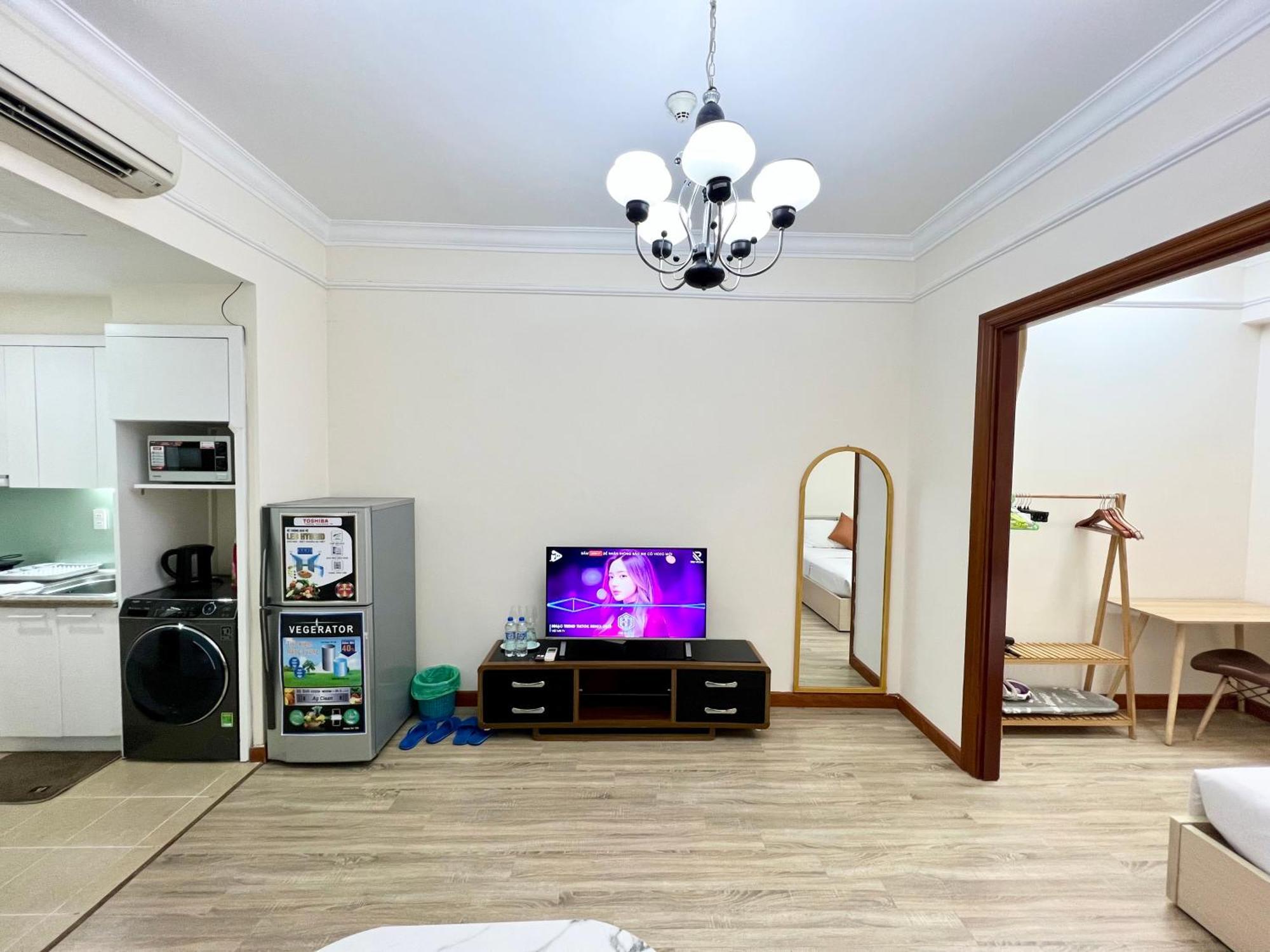 Diny - Rooftop Pool - The Manor 2 TP. Hồ Chí Minh